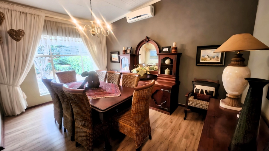 5 Bedroom Property for Sale in Doringkruin North West
